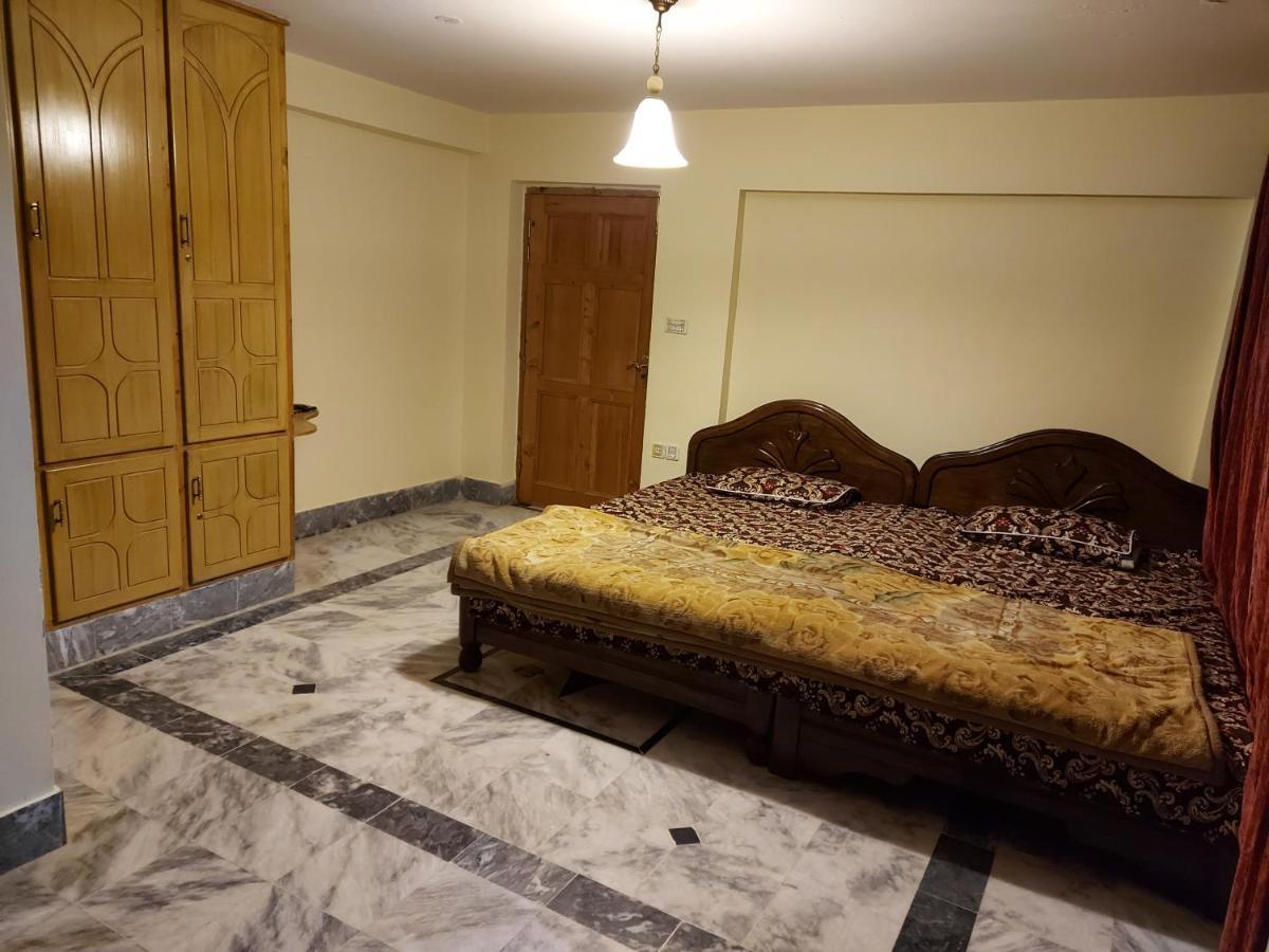 Shahrukh Heights Hotel Murree Exterior photo