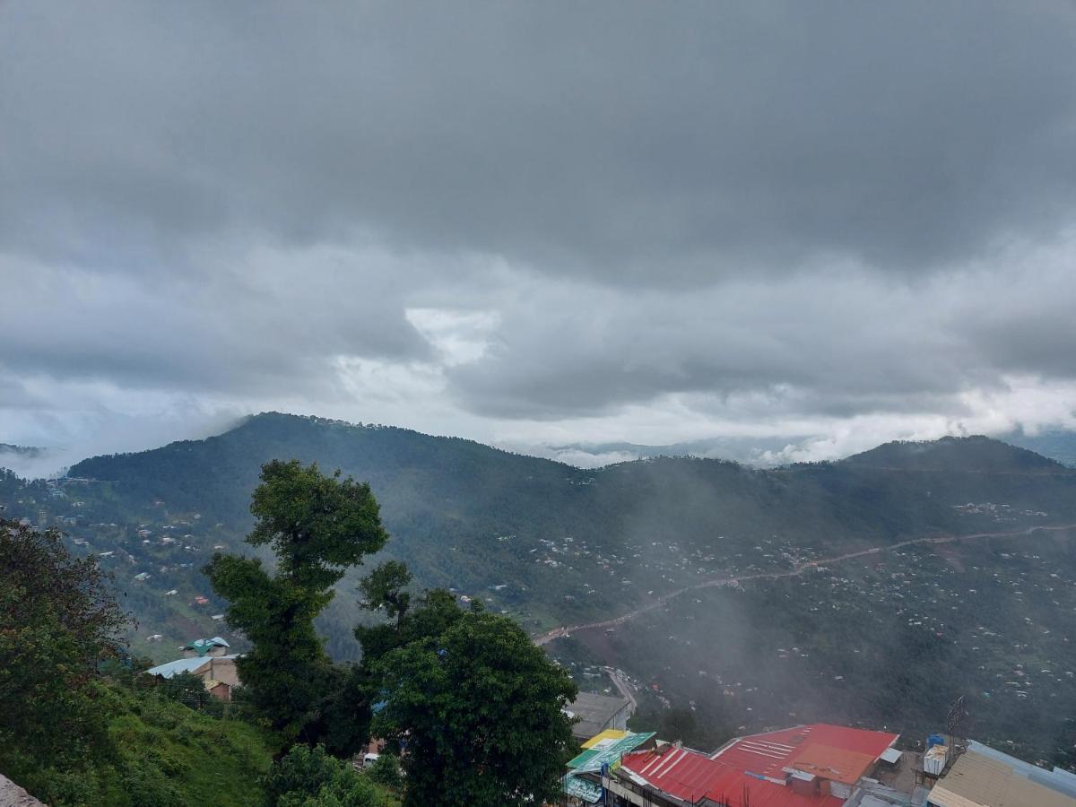 Shahrukh Heights Hotel Murree Exterior photo