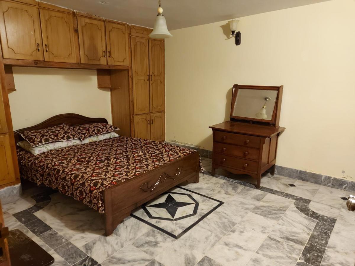 Shahrukh Heights Hotel Murree Exterior photo