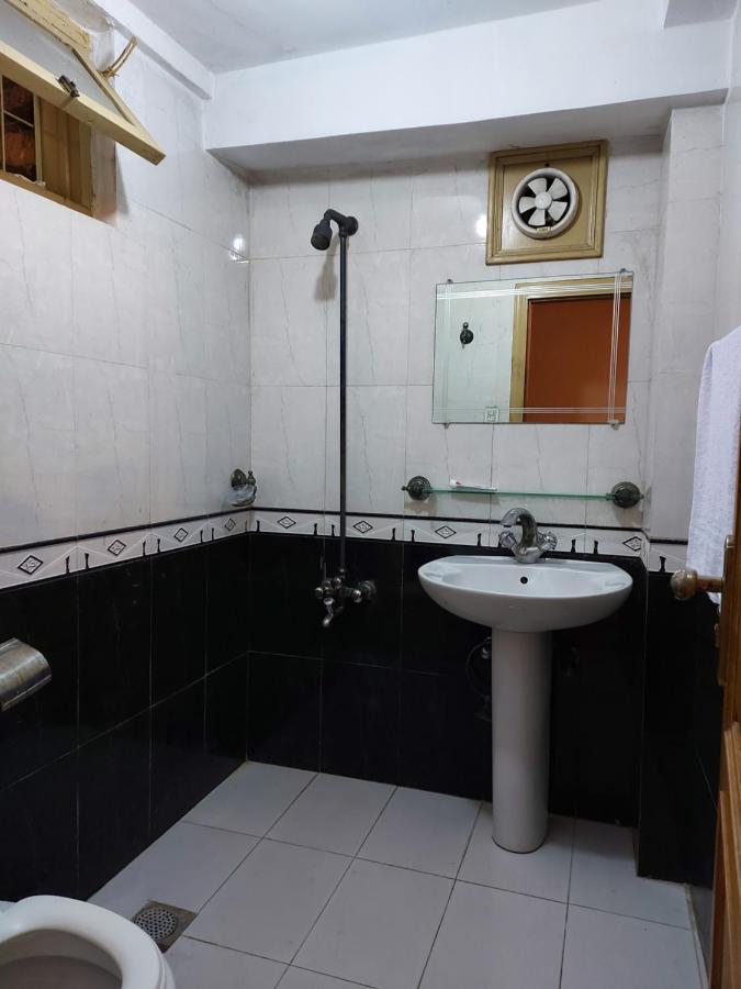 Shahrukh Heights Hotel Murree Exterior photo